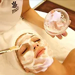 Grand Donat Superior & Wellness Center Hotell 4*