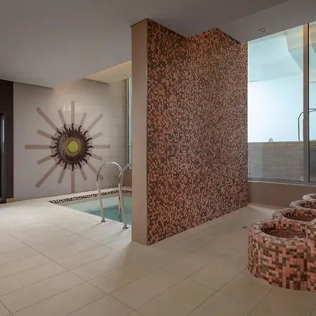 Grand Donat Superior & Wellness Center 4*