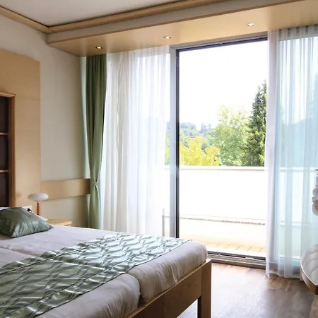 Grand Donat Superior & Wellness Center Hotel 4*