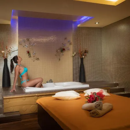 Grand Donat Superior & Wellness Center Hotel