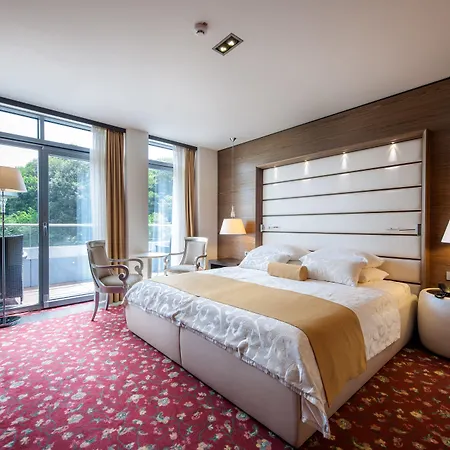 Grand Donat Superior & Wellness Center 4*