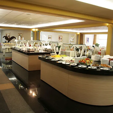 Grand Donat Superior & Wellness Center Hotel 4*