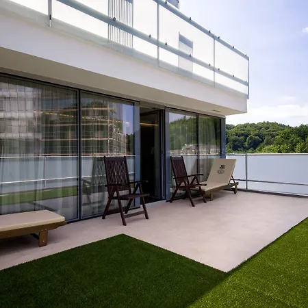 Отель Grand Donat Superior & Wellness Center