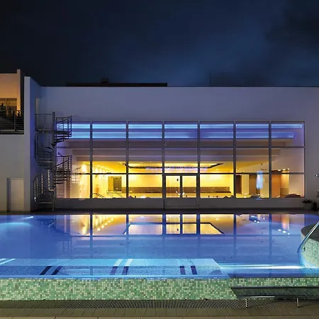 Grand Donat Superior & Wellness Center Hotel 4*