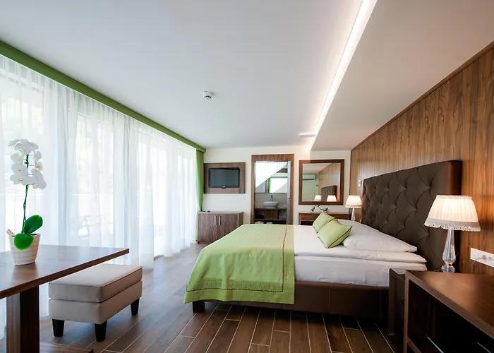 Grand Donat Superior & Wellness Center Hotel 4*