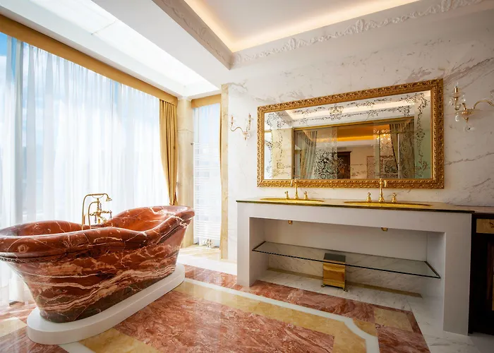 Grand Donat Superior & Wellness Center Hotel 4*